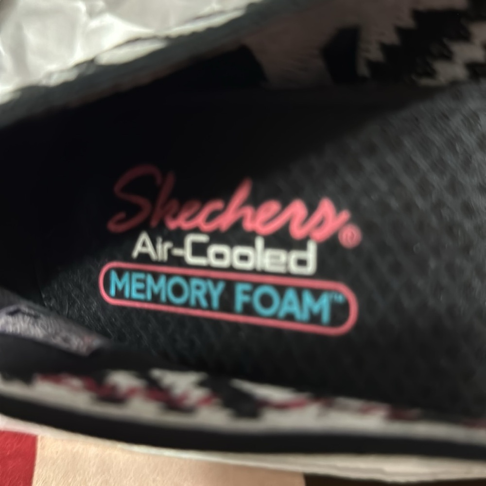 Skechers Black and White Patterned Slip-On Flats - Picture 2 of 4
